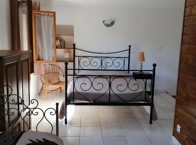 En Pierre Vakantiehuis Sarrola-Carcopino