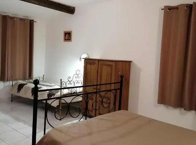 Dom wakacyjny En Pierre Sarrola-Carcopino